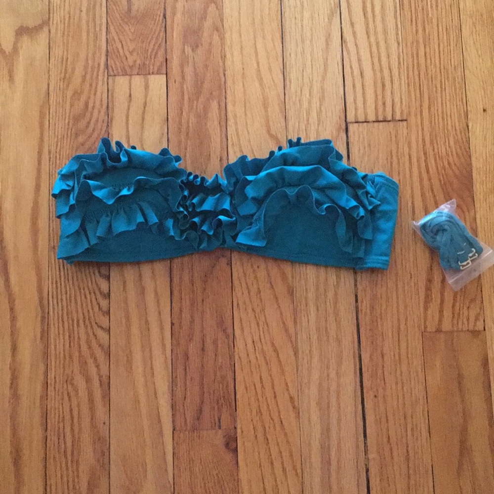 H&m ruffle bikini top